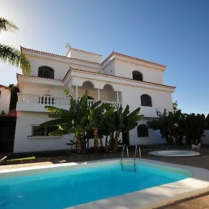 https://villa-carolina-san-bartolom-de-tirajana-gran-canaria.in-canary-islands.com